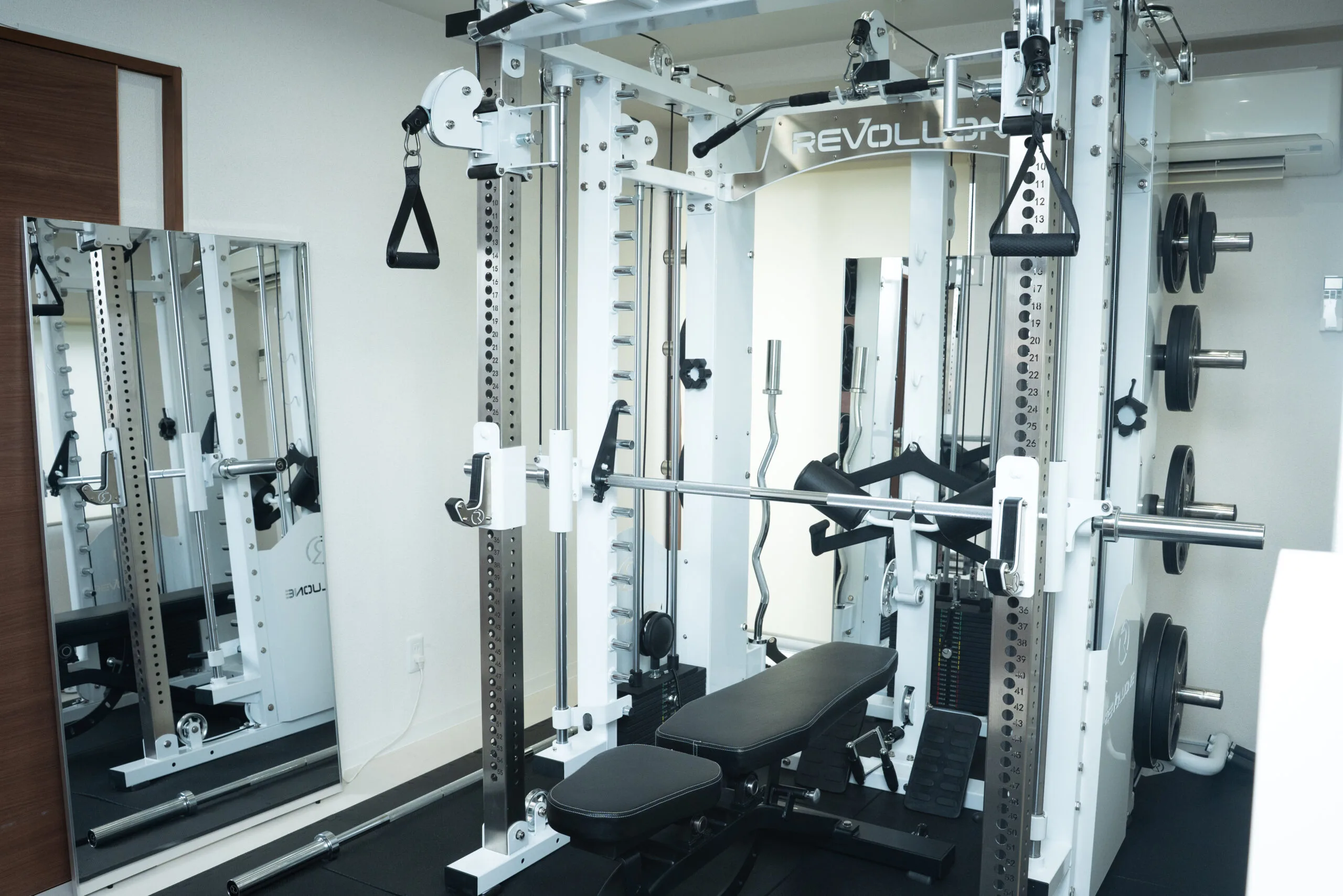 YOUTH 小倉魚町店 内観